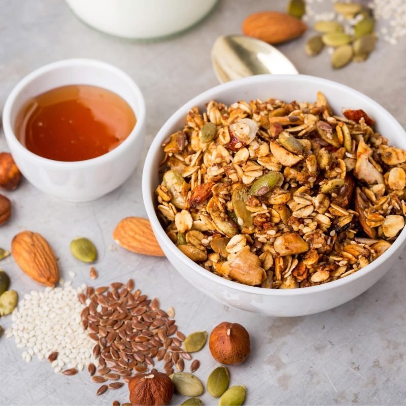 Almond Cranberry Granola - MioMat